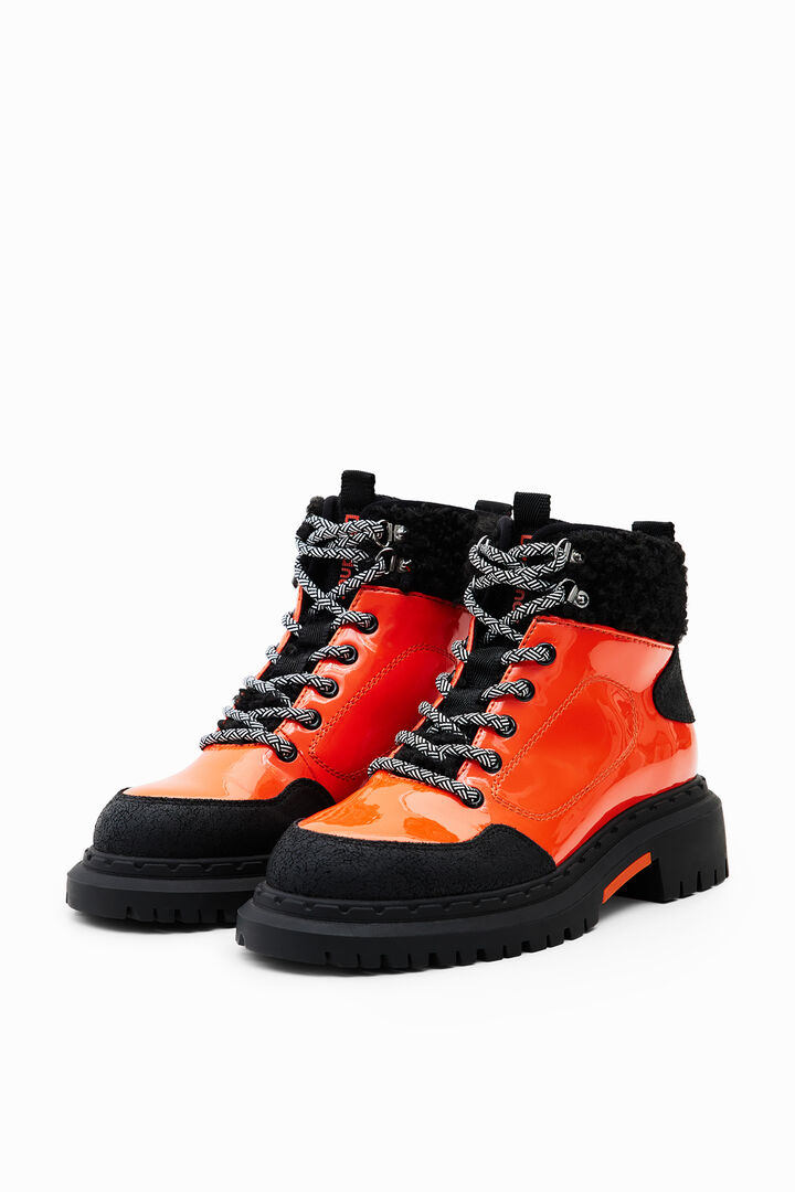 Bota trekking cordones | Desigual