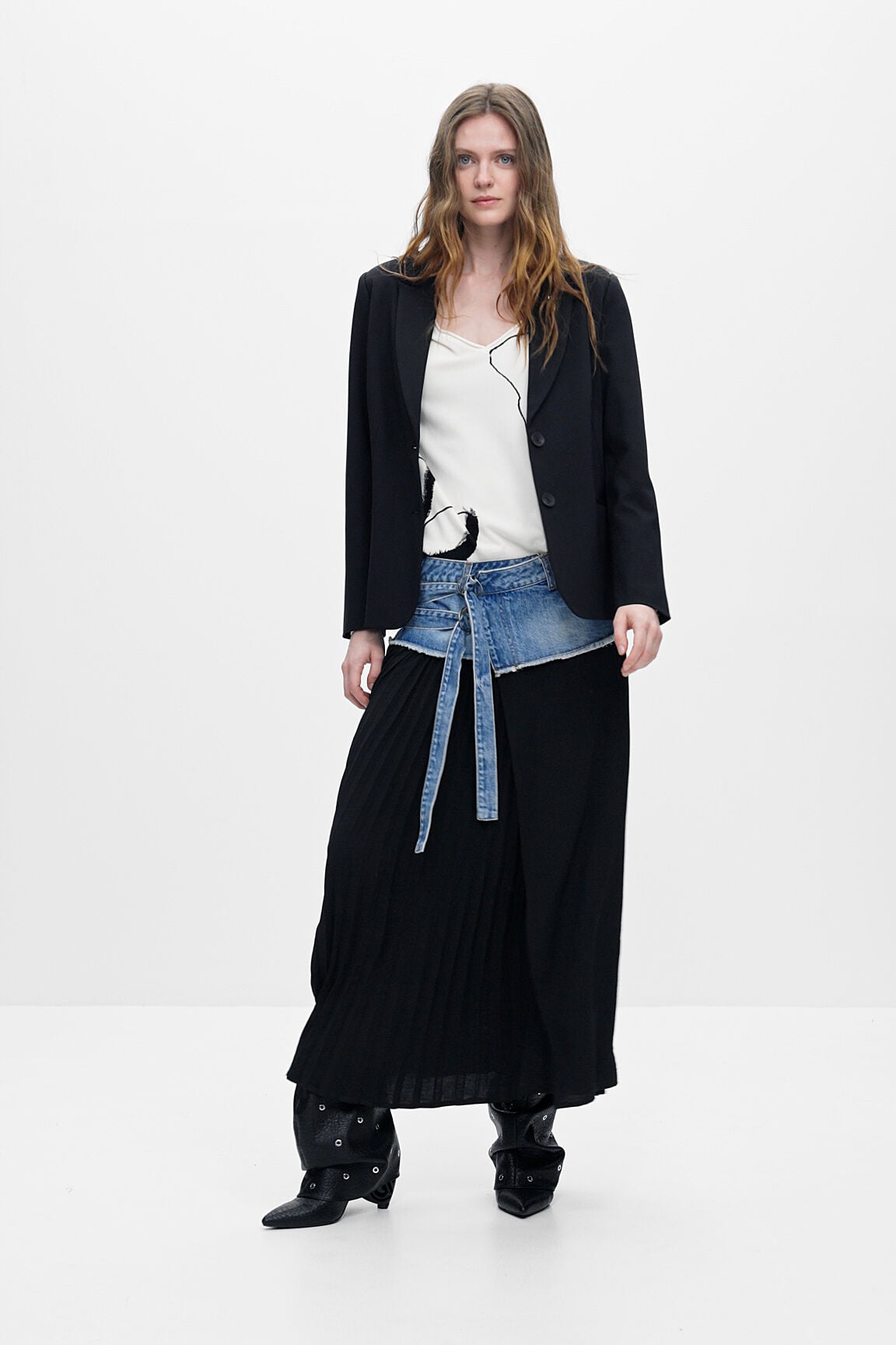 構造的なテーラードジャケット ピン 黒 女性用 I Desigual.com