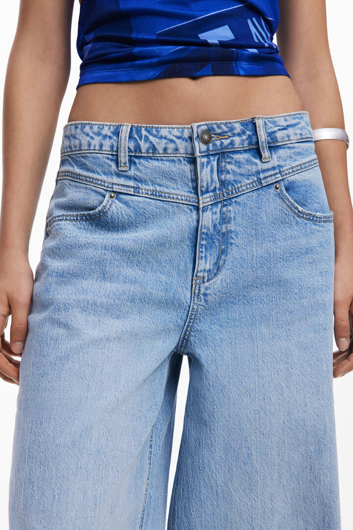Wide Leg jeans with V waist | Desigual