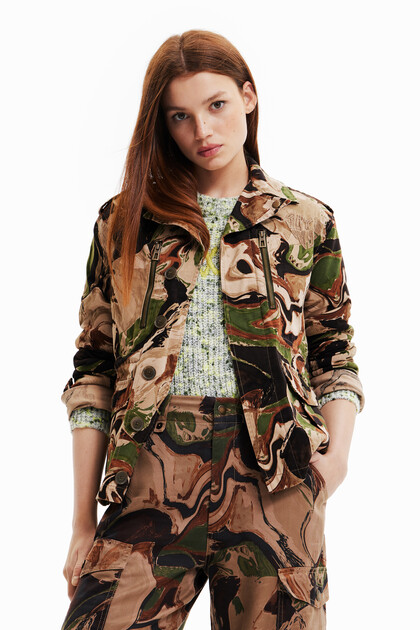 Short camouflage jacket