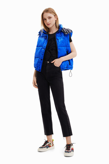 Logo quilted gilet