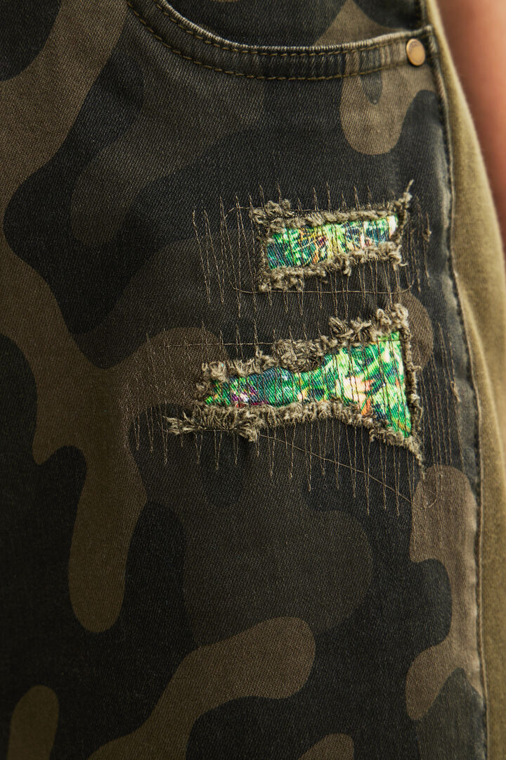 Camouflage jogger trousers | Desigual