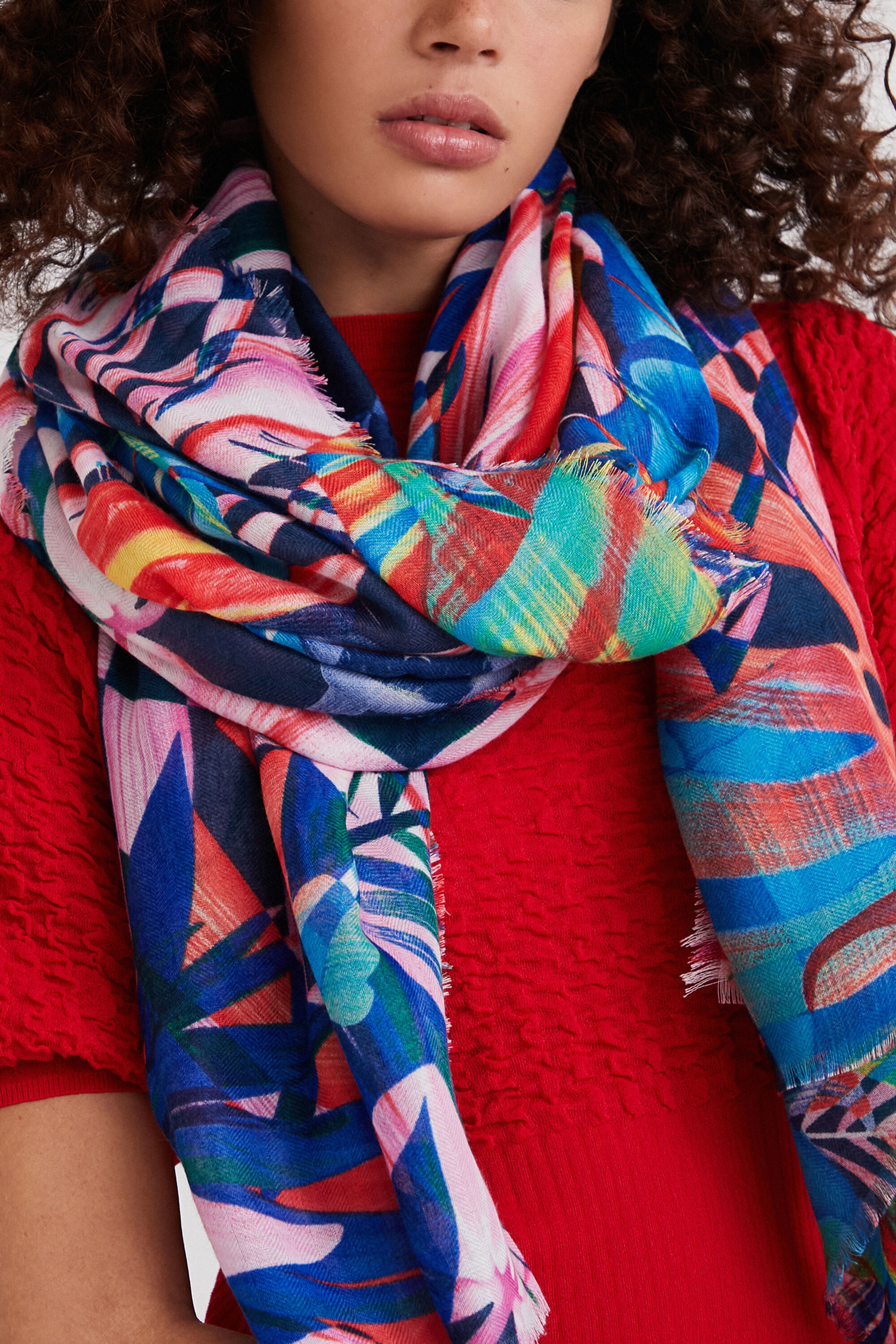 Foulard Desigual Modèle YEAH, Multicolore, Neuf Avec étiquettes, Référence 16V1323