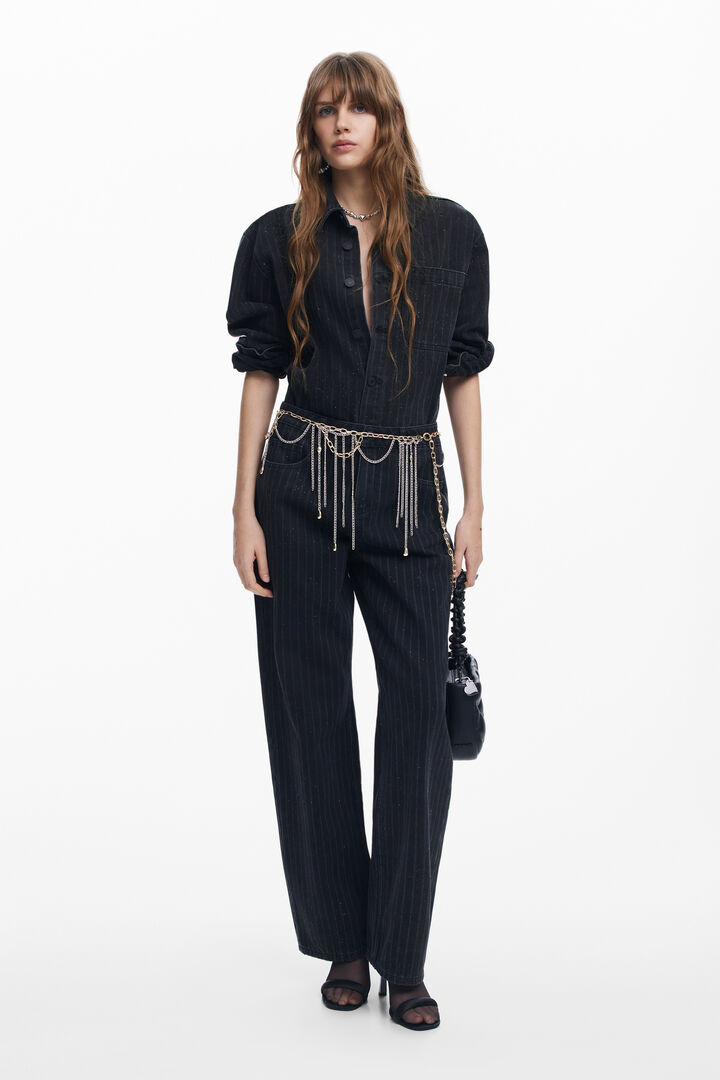 Straight jeans with topstitching
