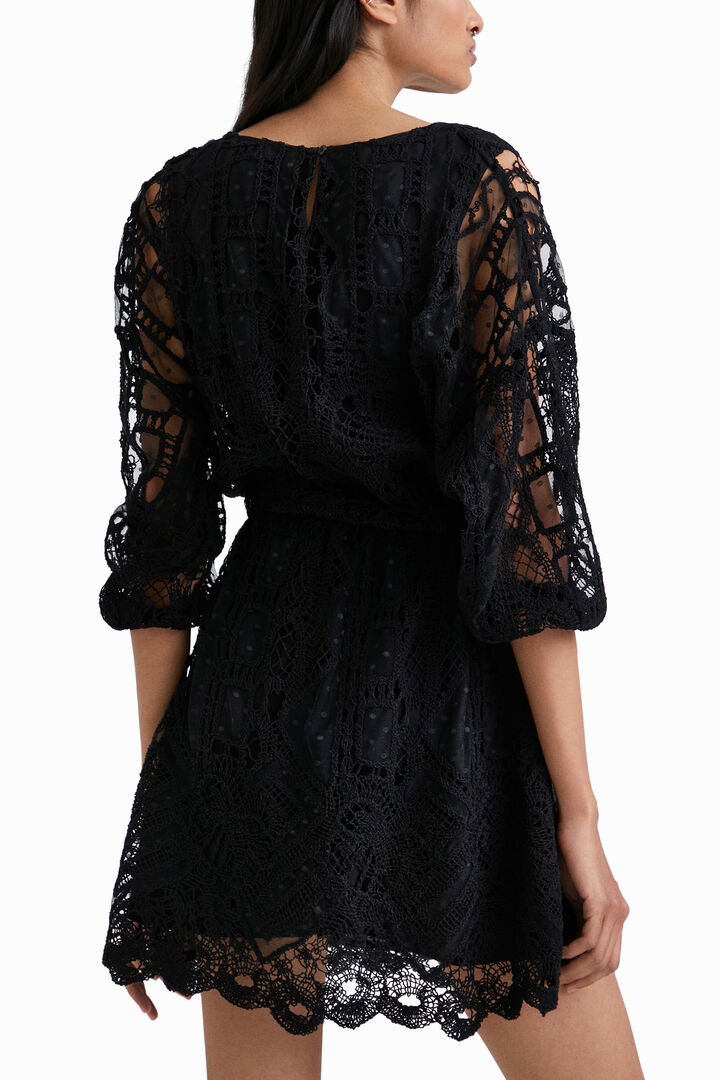 Vestido estilo crochet Johnson Hartig | Desigual