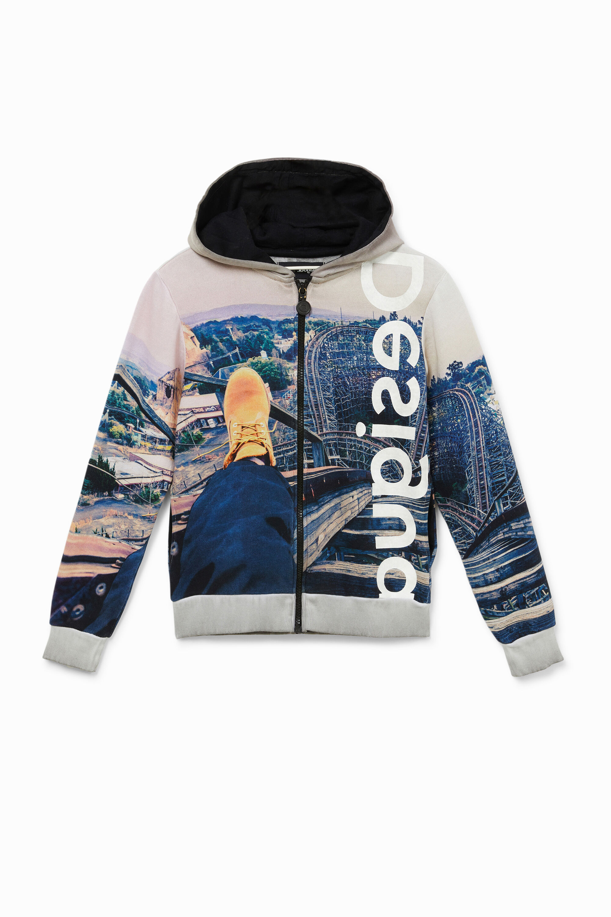 Hooded sweatshirt photographic print