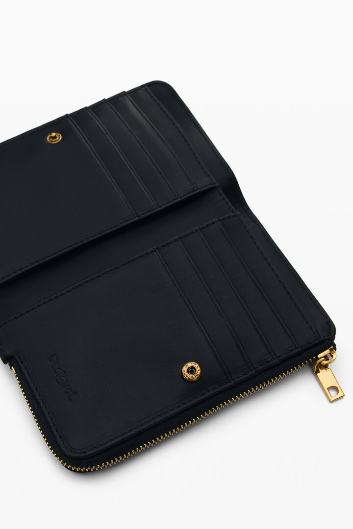 Medium printed wallet