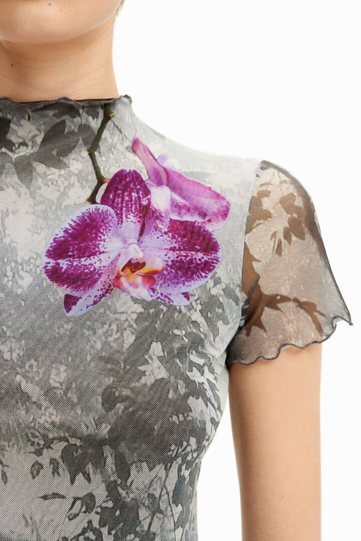 森のチュールTシャツ Tyler McGillivary | Desigual