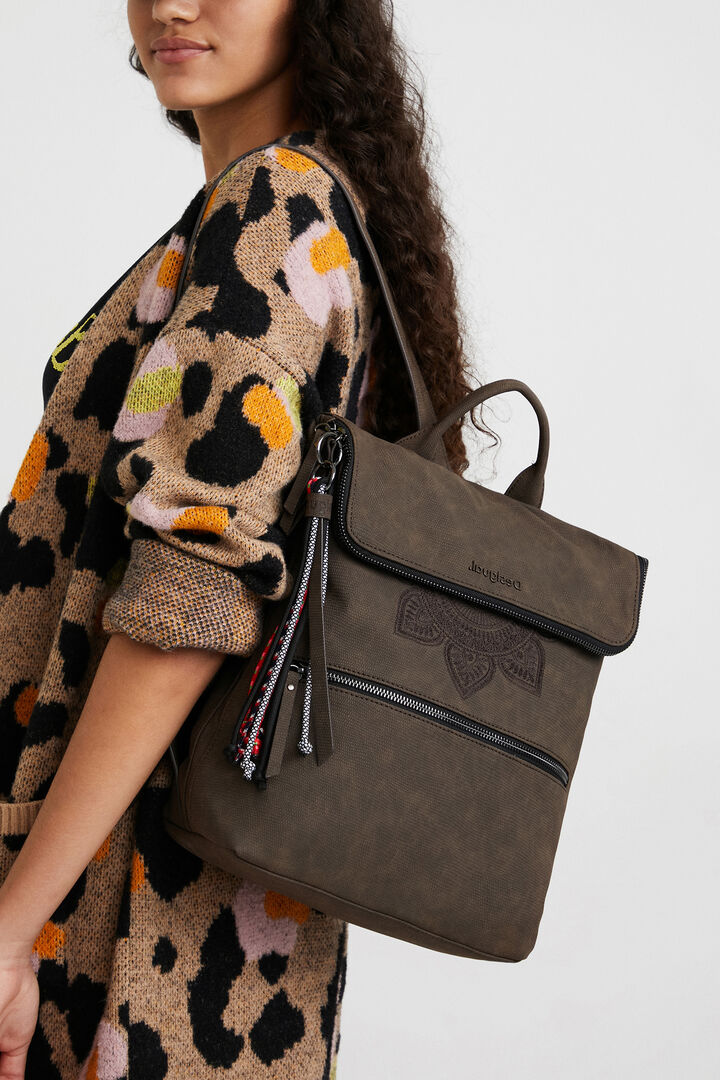 Zaino quadrato patta estensibile | Desigual