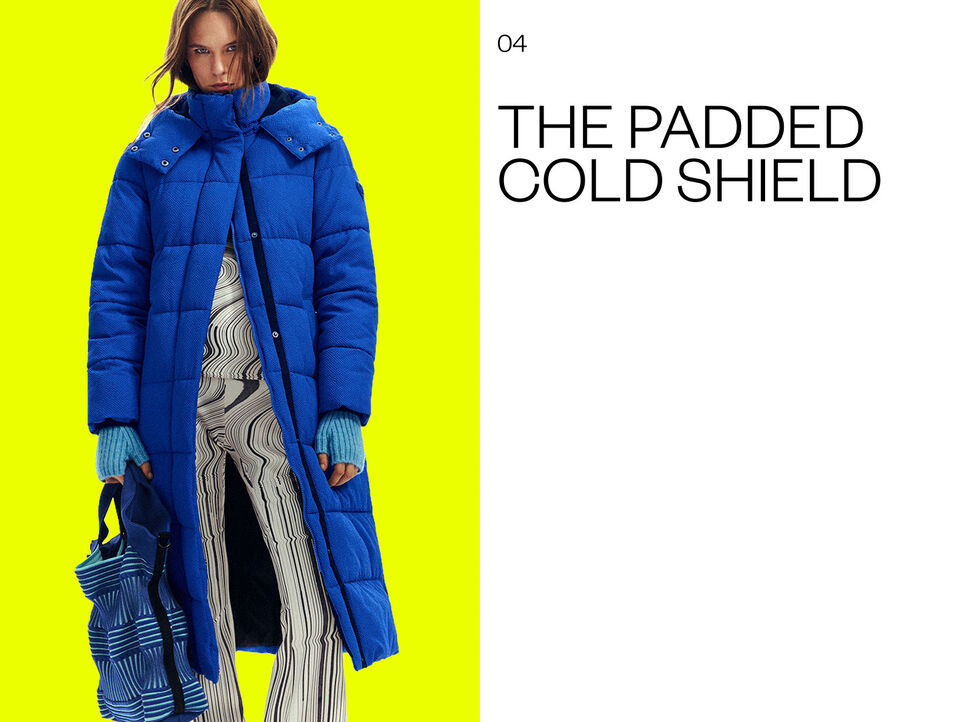 Lange gewatteerde jas met riem