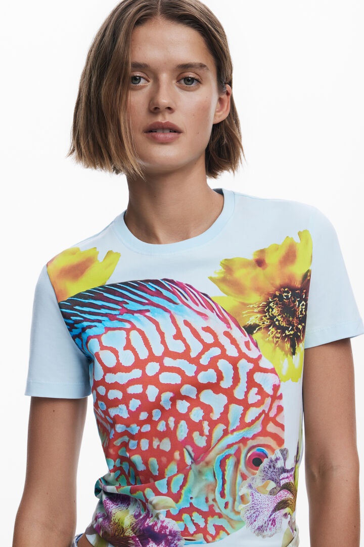 T-shirt designed by Mr. Christian Lacroix | Desigual