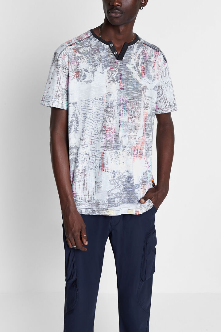 Camiseta efecto prenda al revés | Desigual