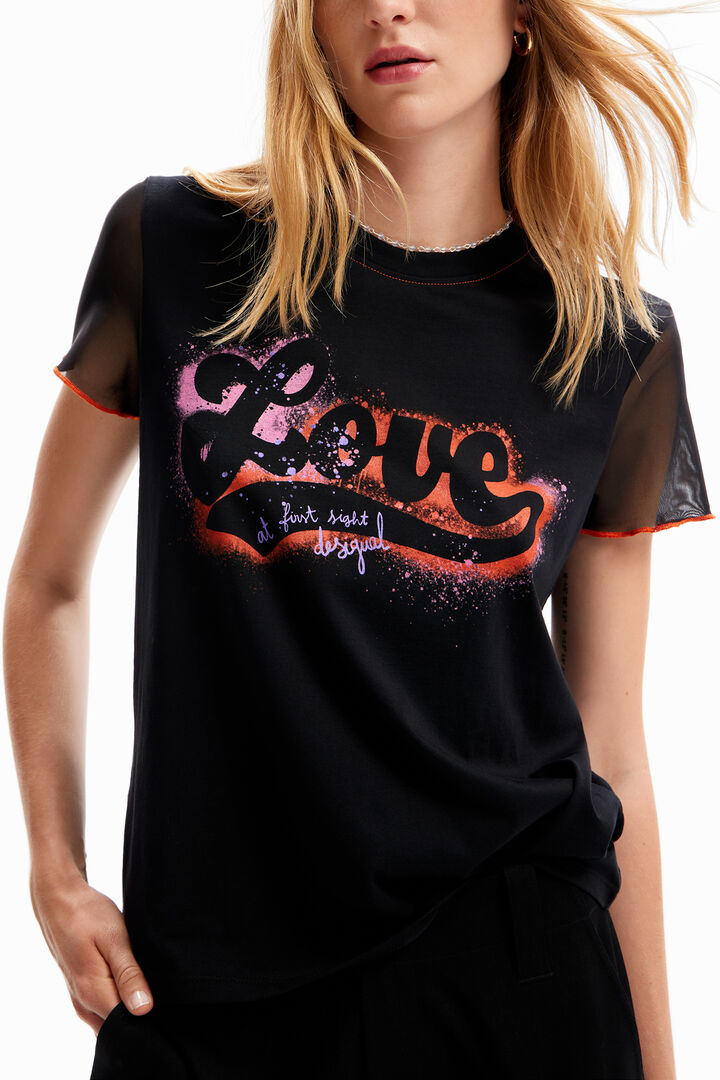 Camiseta graffiti Love | Desigual