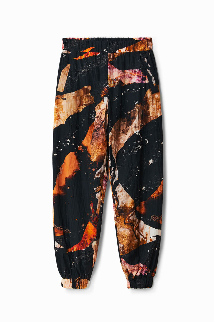 Mineral-effect print joggers