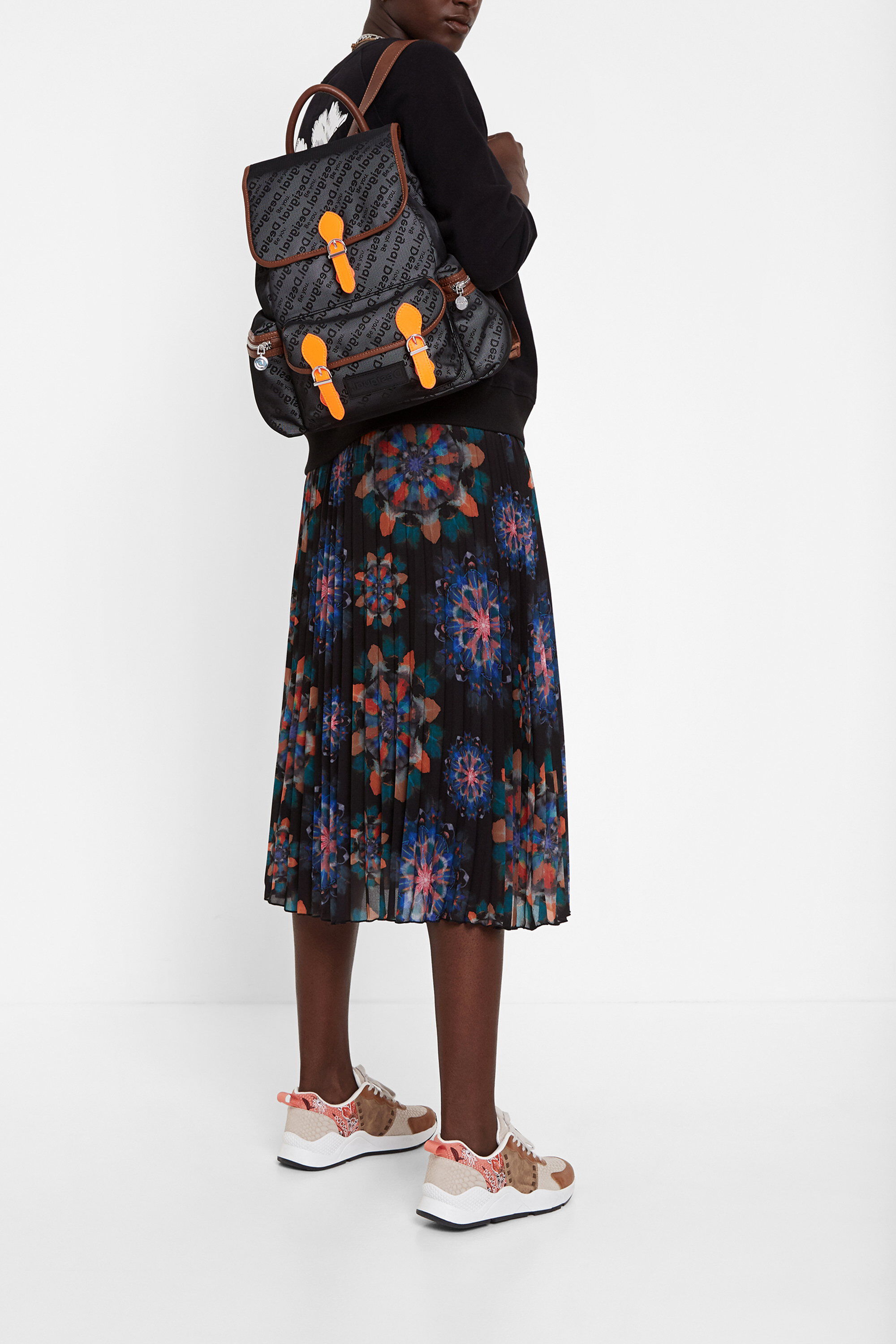 Mochila clearance logomania desigual