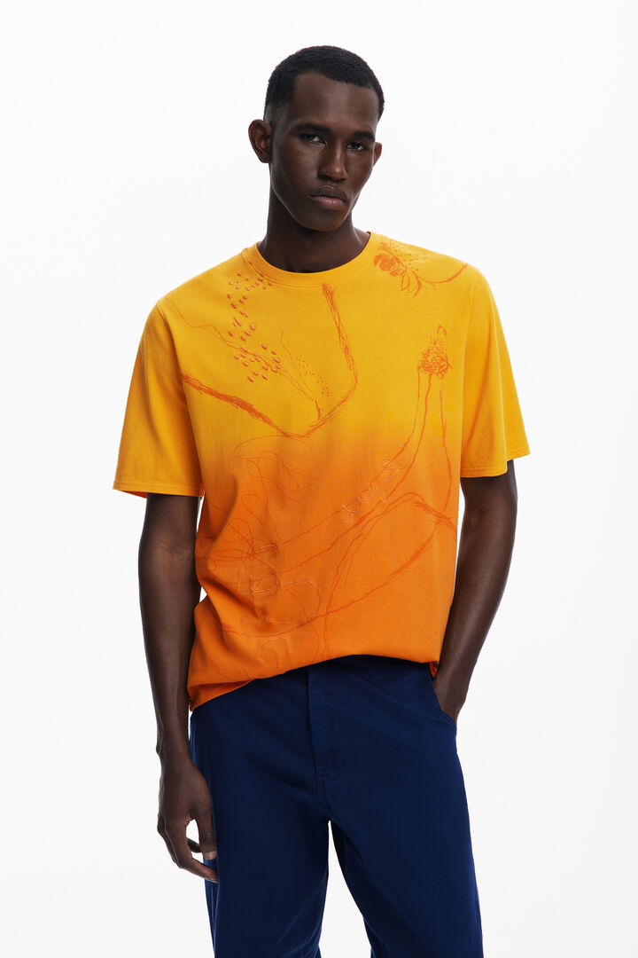 Short-sleeve T-shirt with drawings