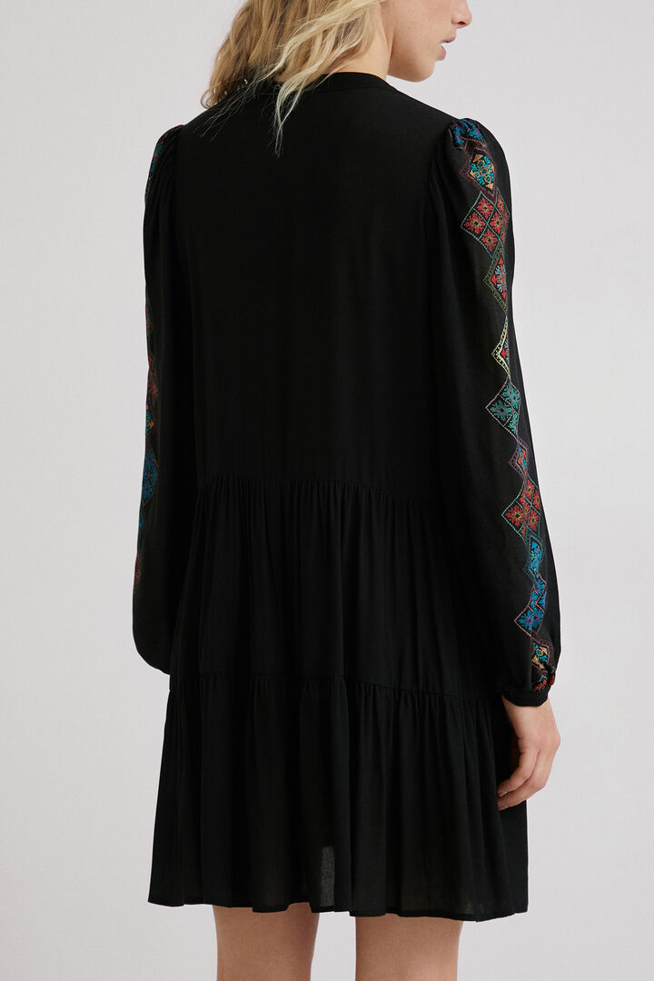 Robe à broderie ethnique | Desigual