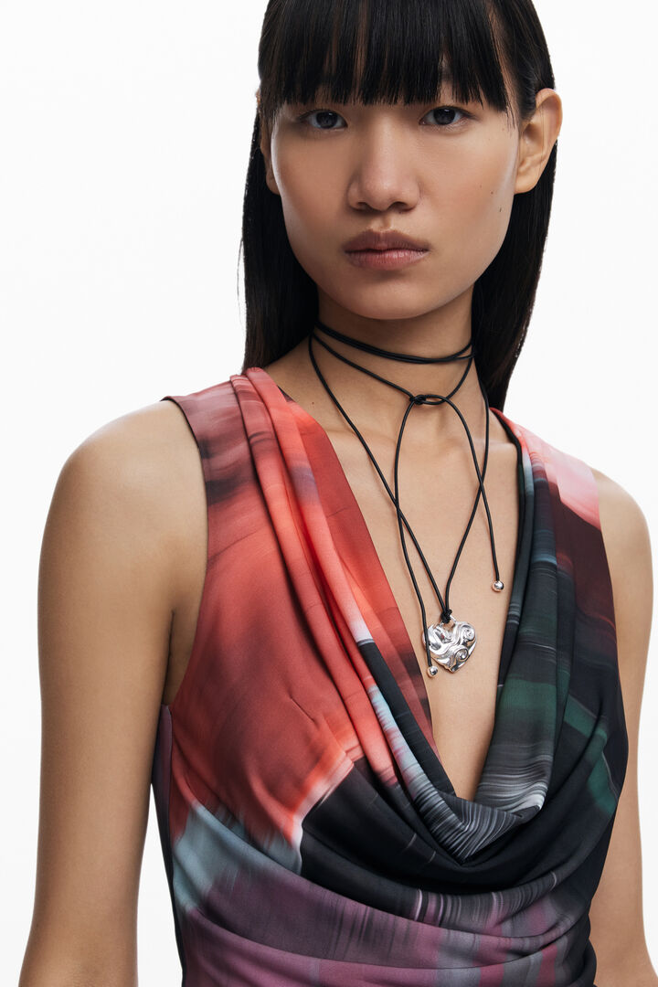 Maglietta con scollo drappeggiato | Desigual