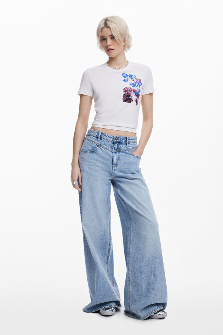 T-shirt designed by Mr. Christian Lacroix | Desigual