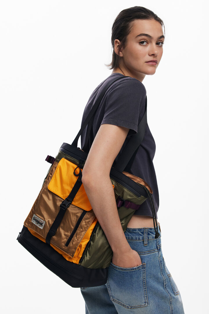 Grand sac à dos tote en nylon | Desigual