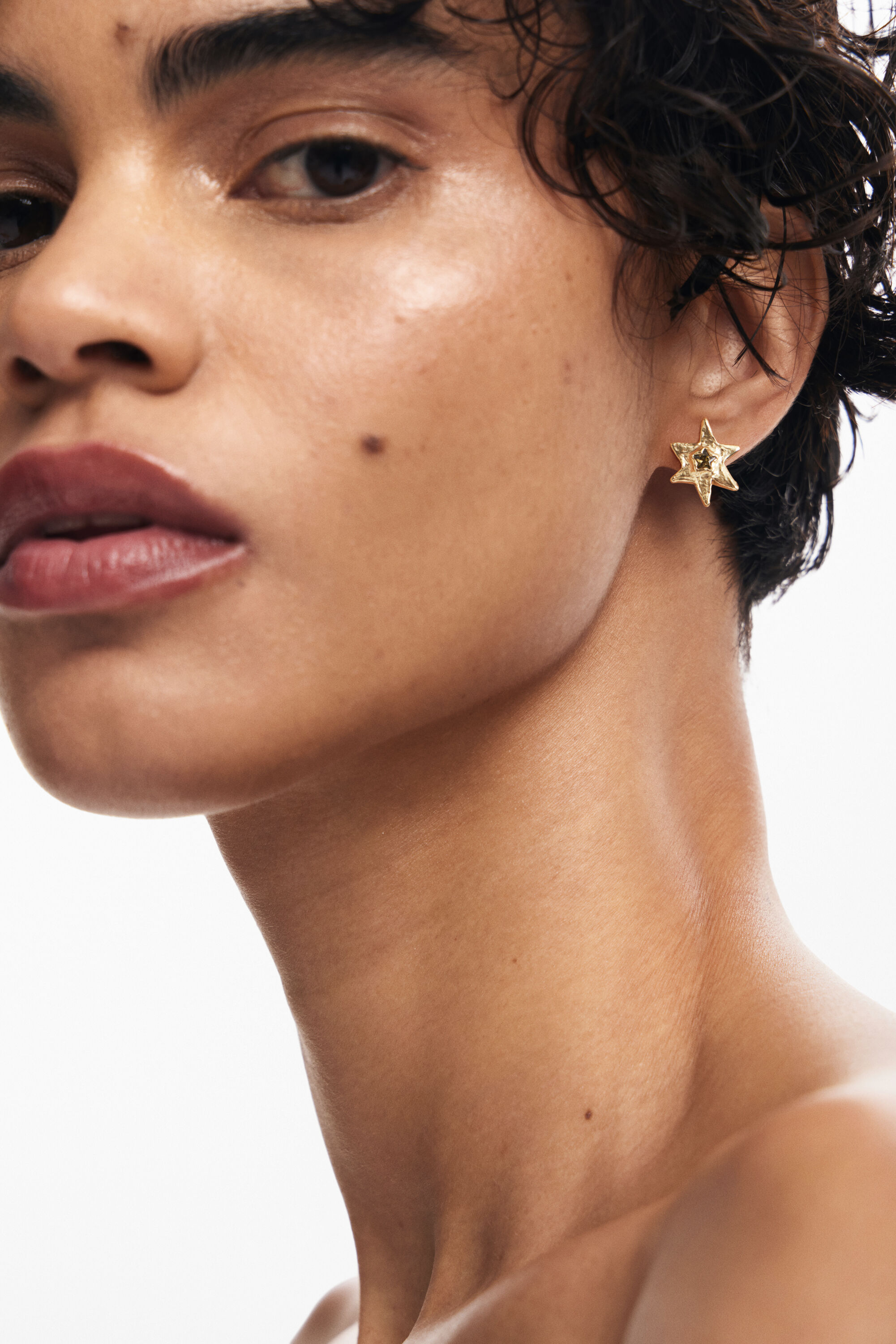 Zalio gold plated star earrings