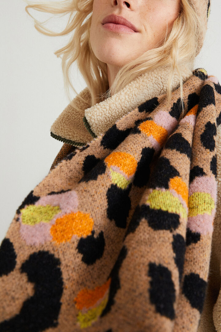 Bufanda alargada animal print | Desigual