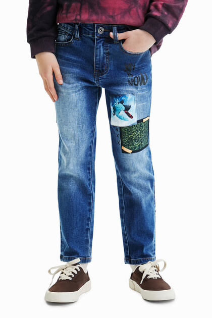 Spodnie dżinsowe z naszywkami z motywem zdjęć