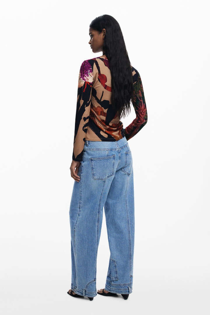 T-shirt designed by Mr. Christian Lacroix | Desigual
