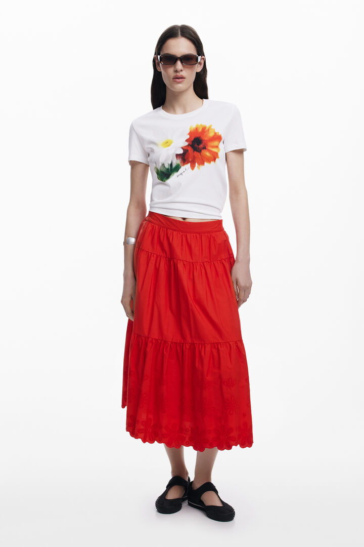 Lange rok met borduursels