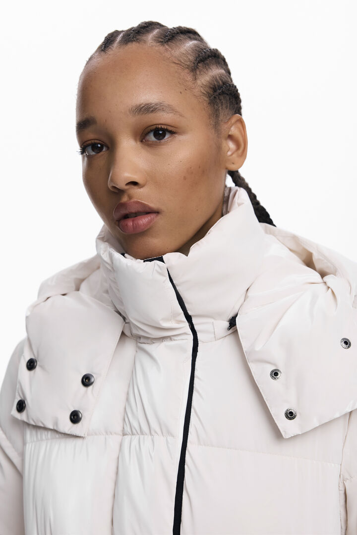 Lange gesteppte Jacke mit Gürtel | Desigual