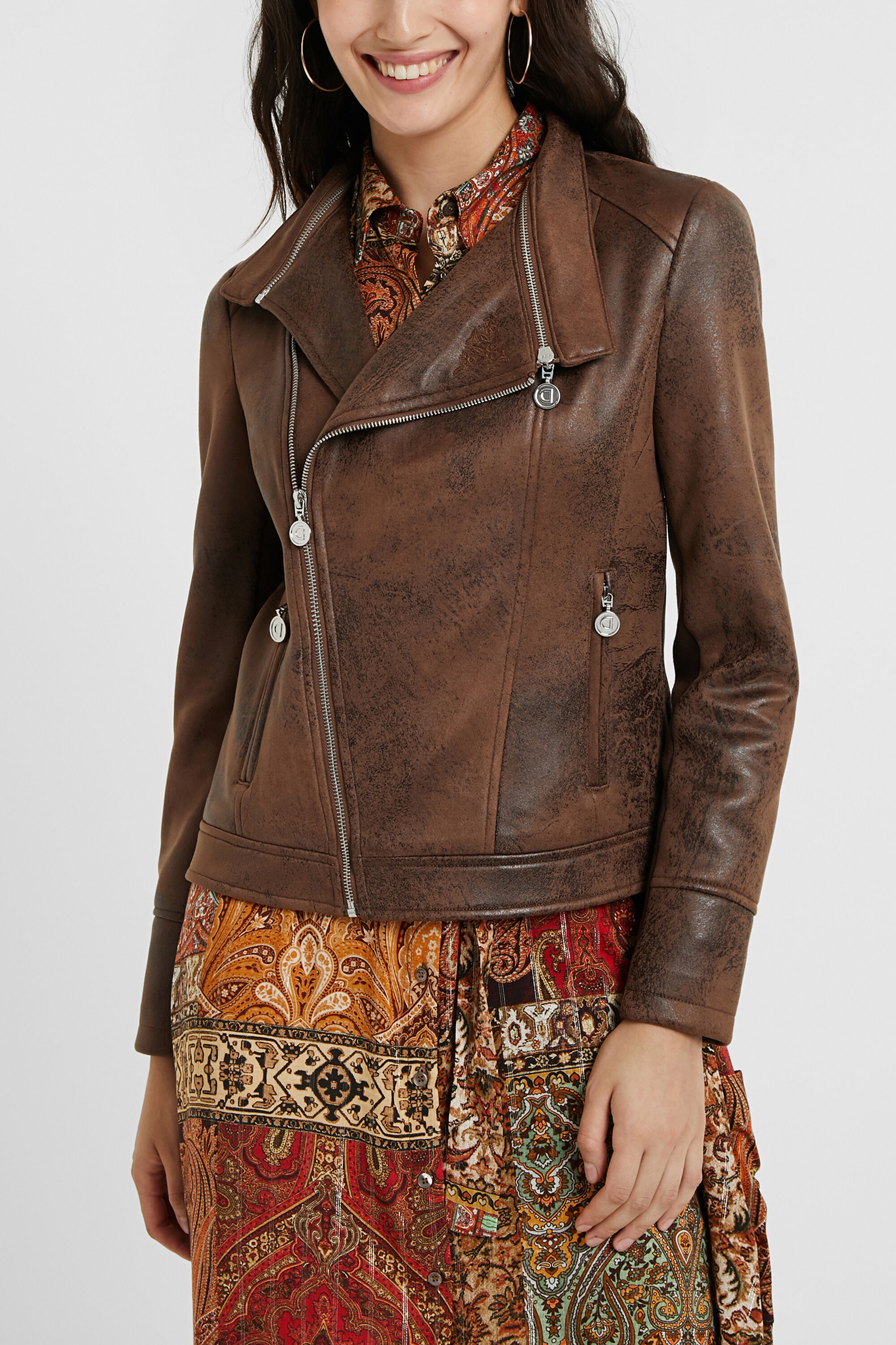 Cazadora cuero desigual clearance