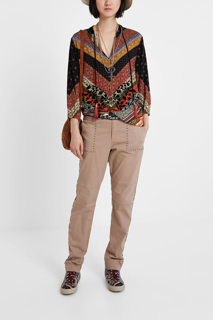 Blouse boho en viscose à col en V à cordon | Desigual