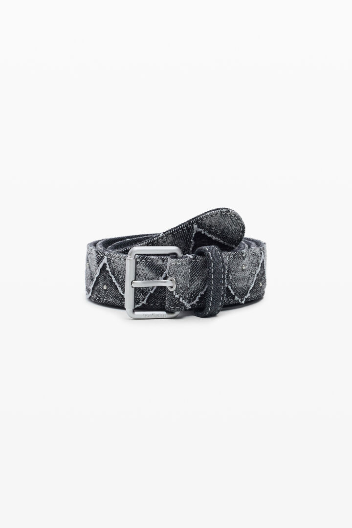 Denim zigzag belt