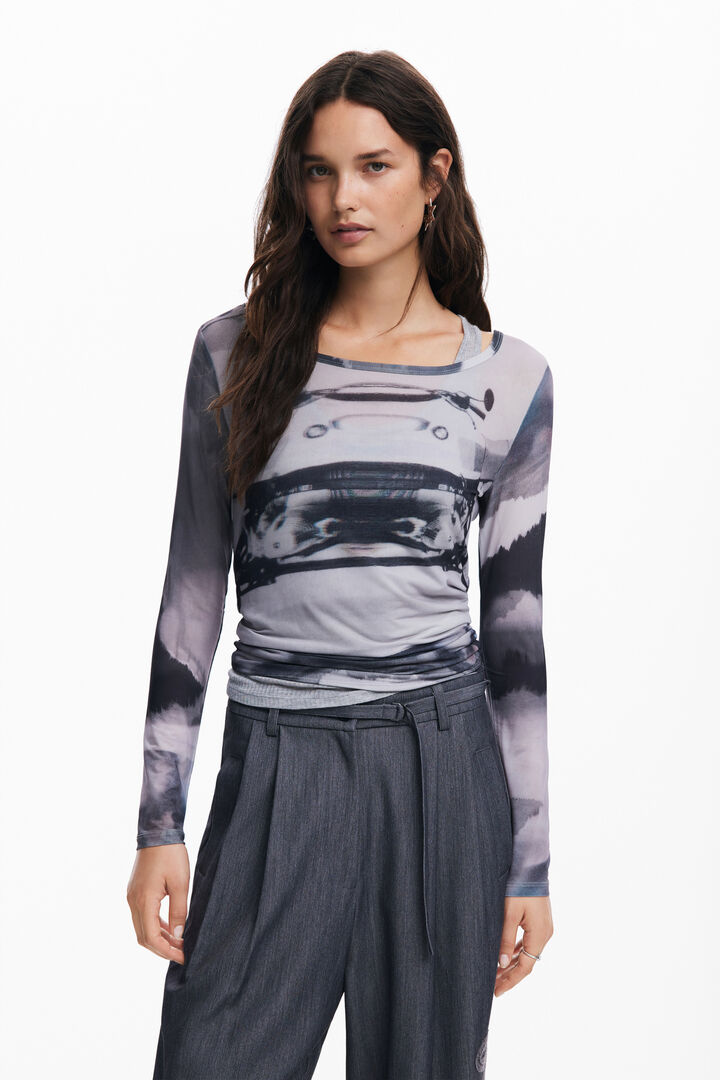 Car print T-shirt