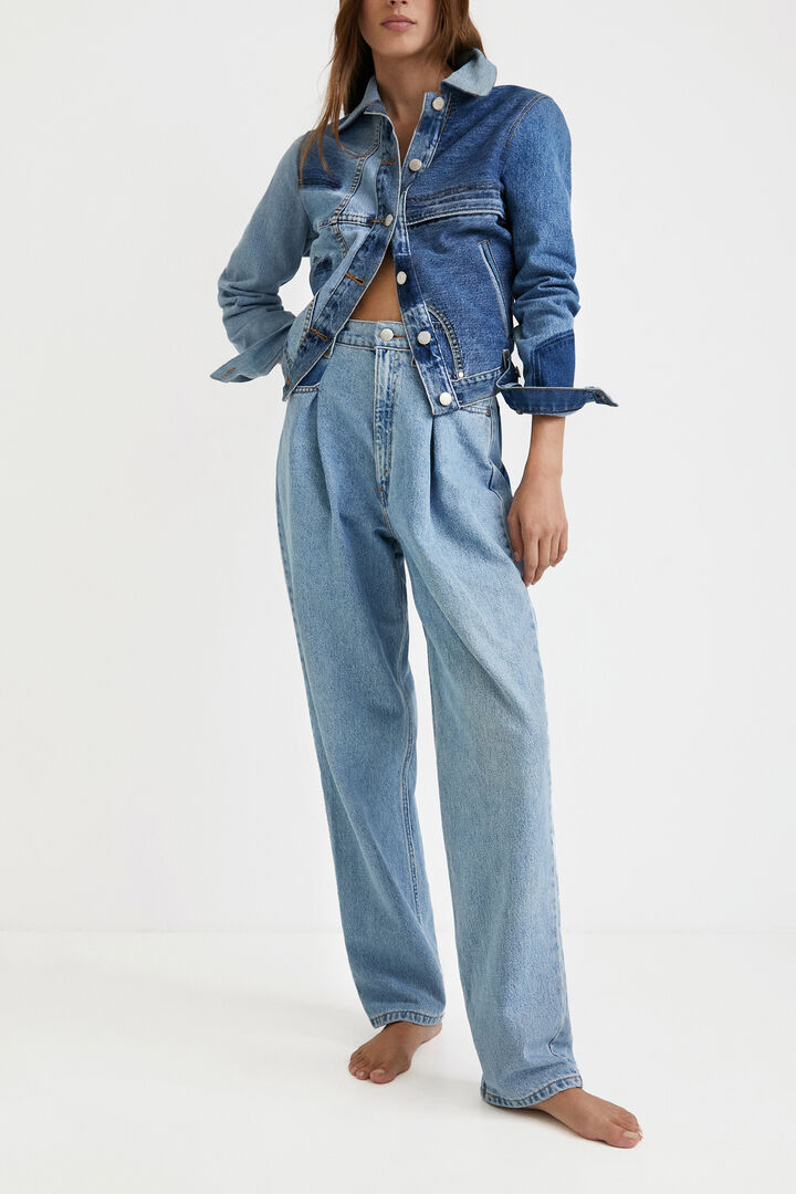 Loose upcycled pleated jeans | Desigual