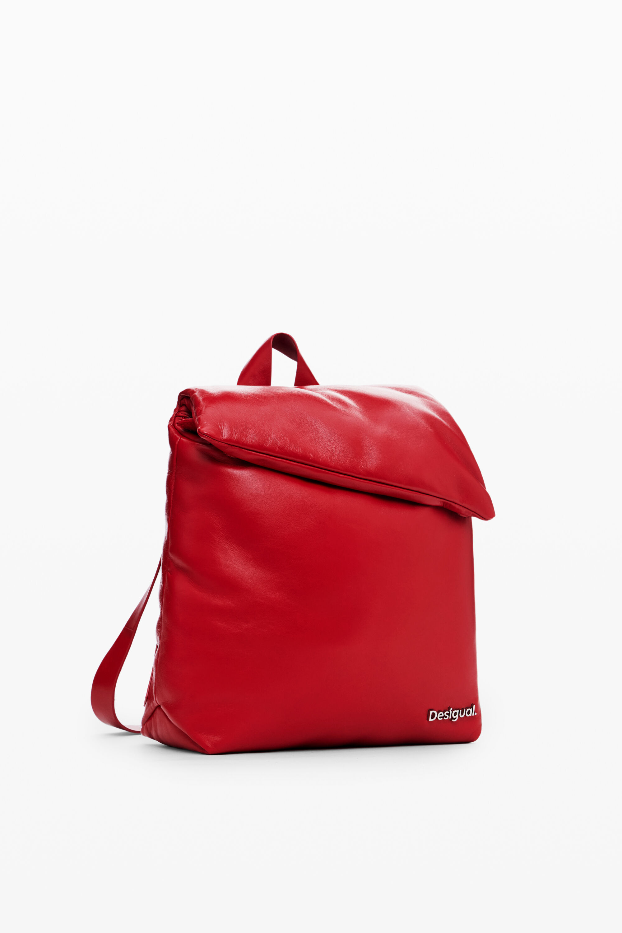 Medium padded 100% leather backpack