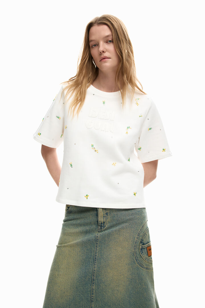 Koszulka z logo i aplikacjami