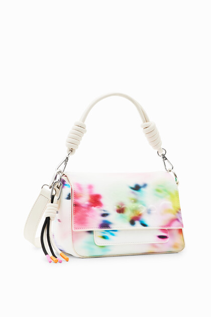 Petit sac à dos flou