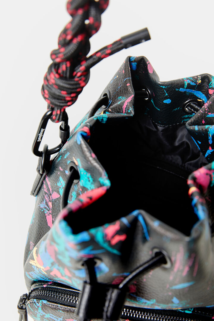 Bolso saco efecto cuero estampado | Desigual