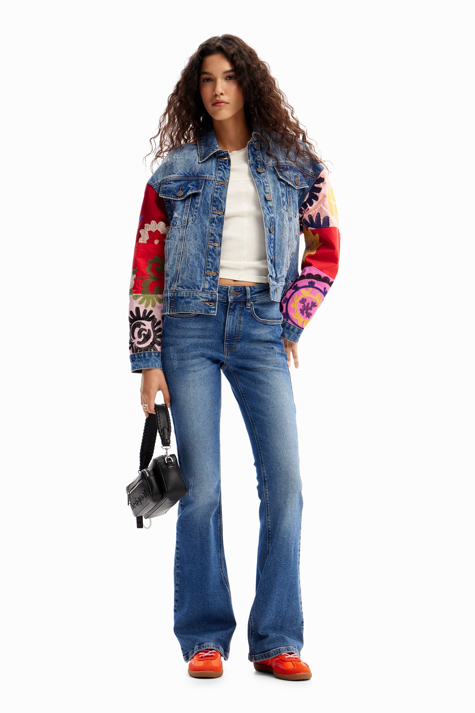Chaqueta vaquera corta patch de mujer I Desigual