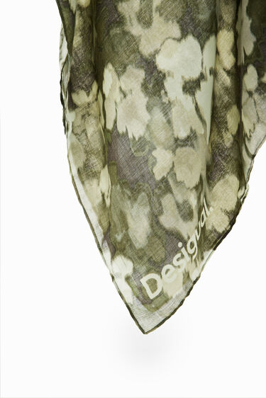 Camo rectangular foulard | Desigual