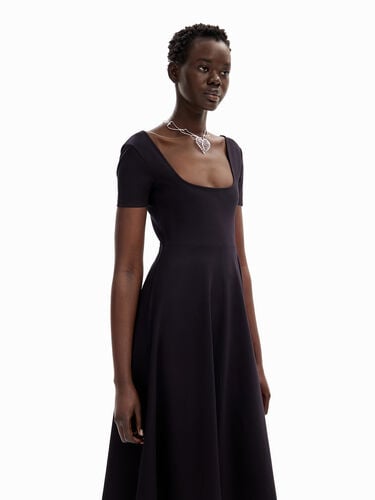 Einfarbiges kurzärmeliges Midi-Kleid | Desigual