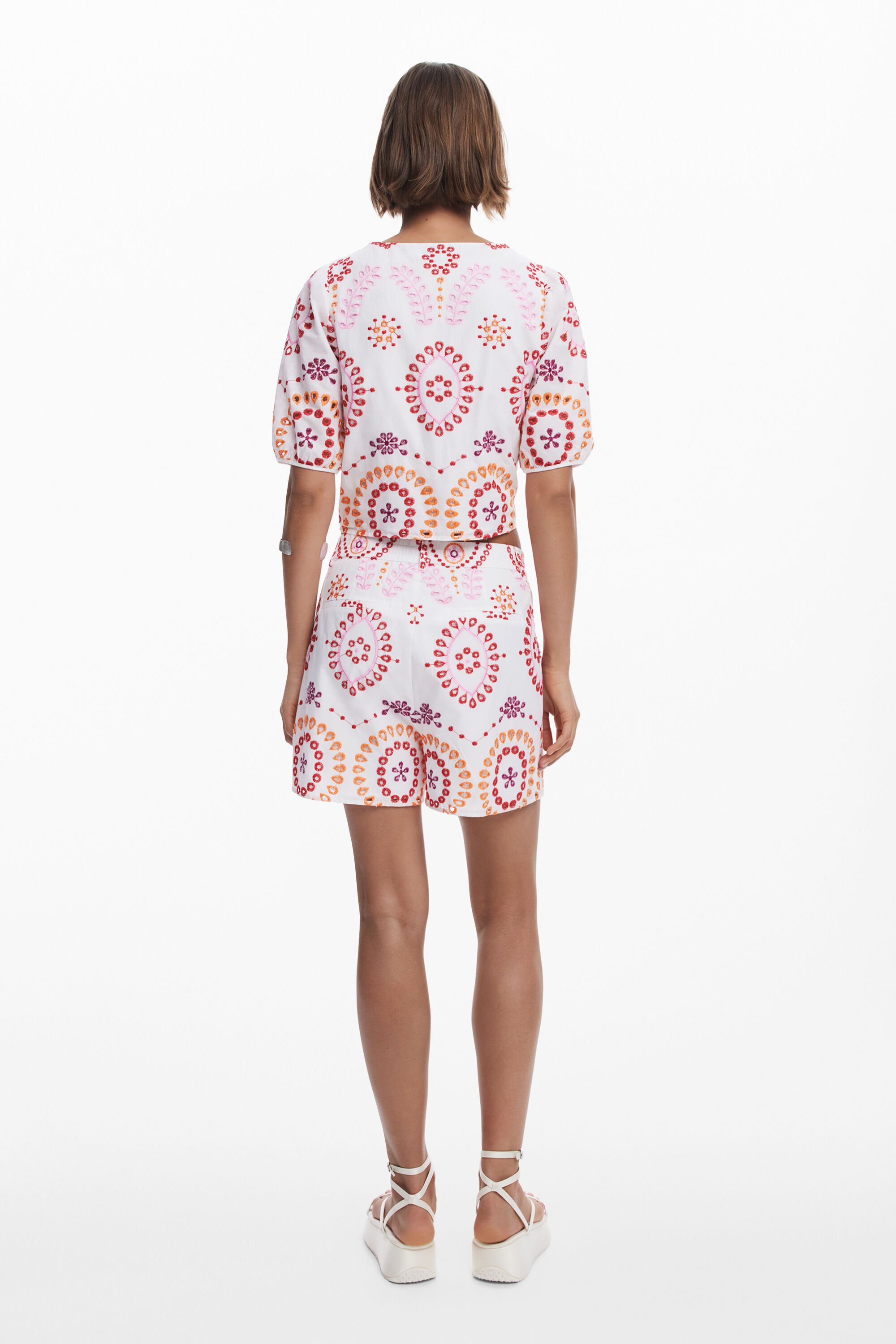 Desigual プリントショートパンツ In Material Finishes