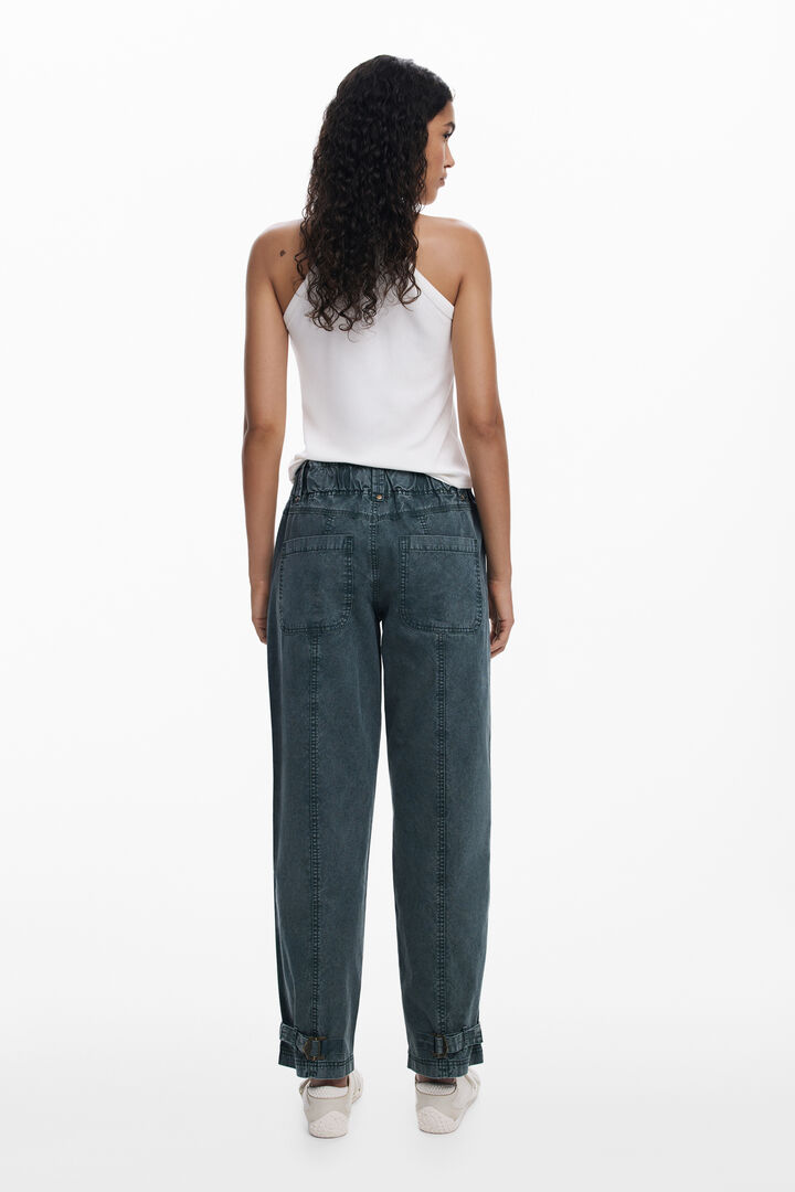 Jeans dritti con cuciture | Desigual
