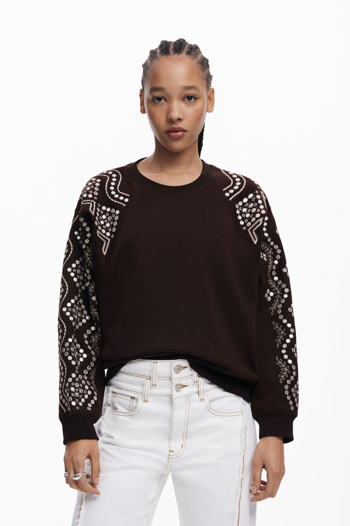 Szegecselt ujjú pulóver | Desigual