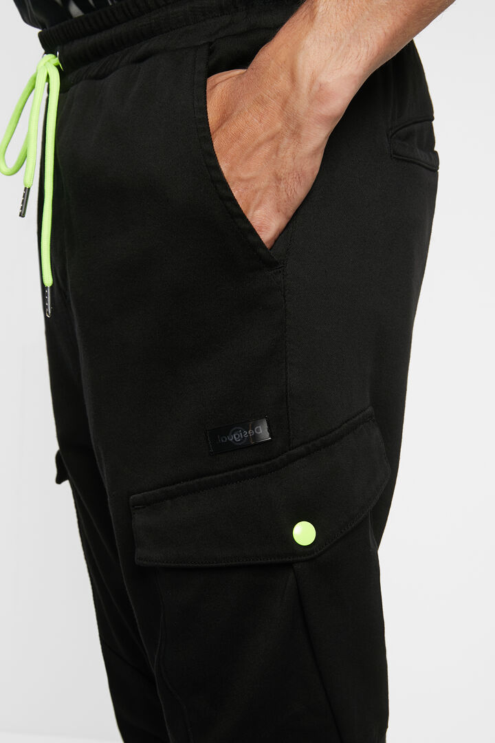 Pantalón jogger slim cargo | Desigual