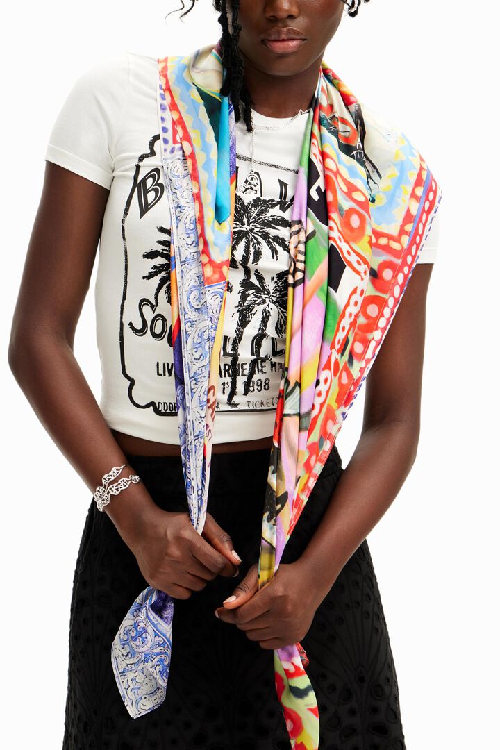 Foulard cuadrado postales arty Stella Jean | Desigual