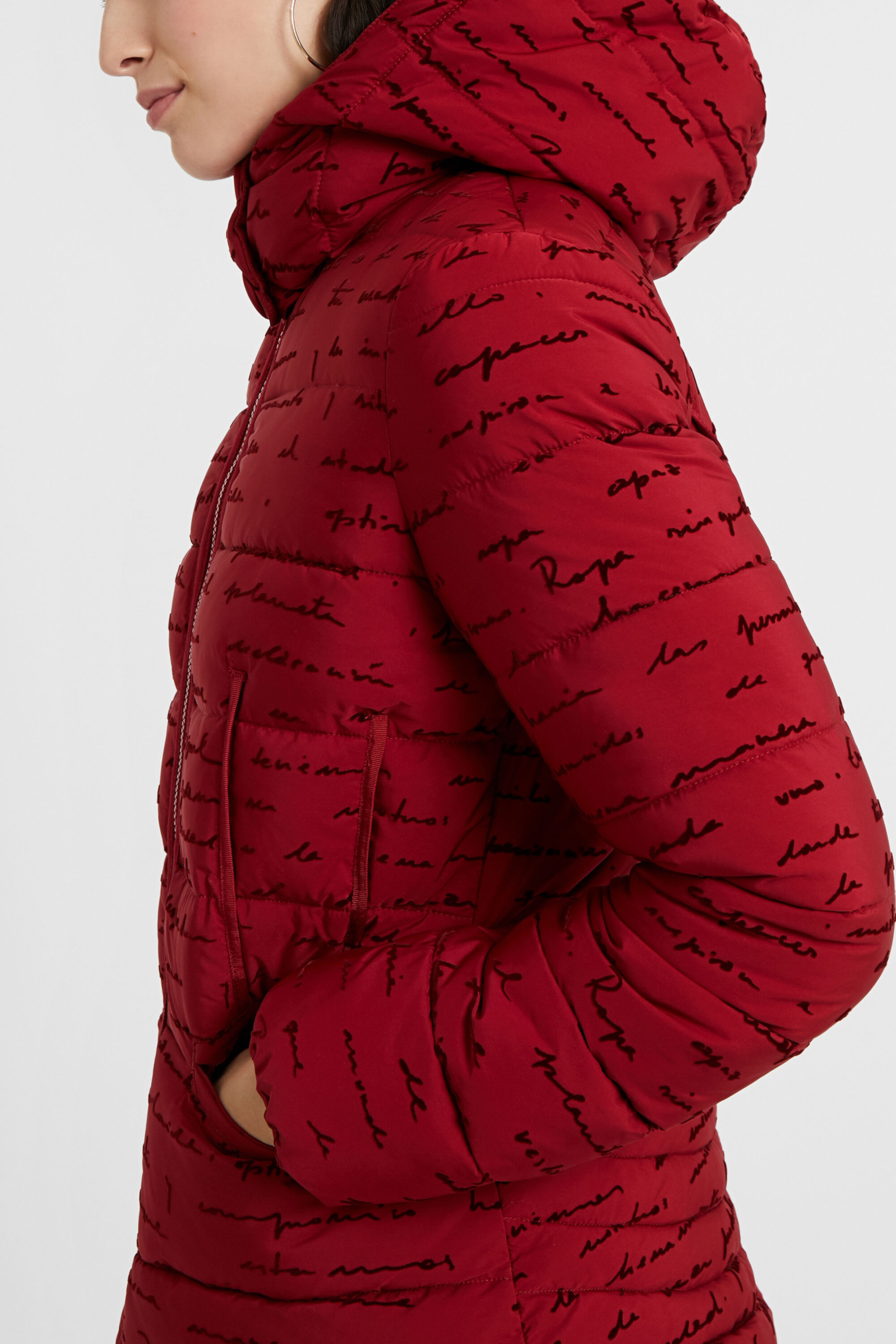 Doudoune discount rouge desigual