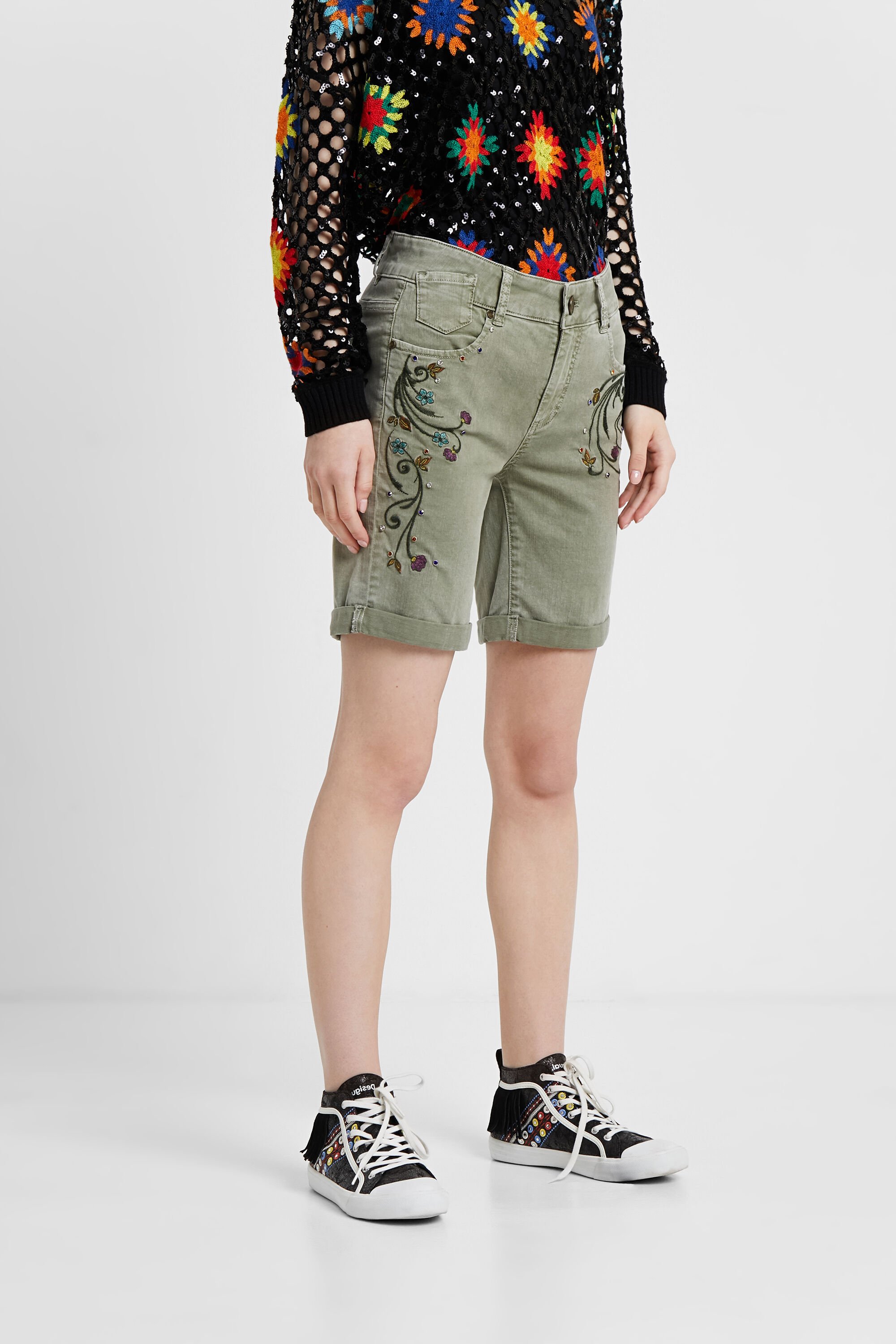 Floral embroidery short trousers - GREEN - 38