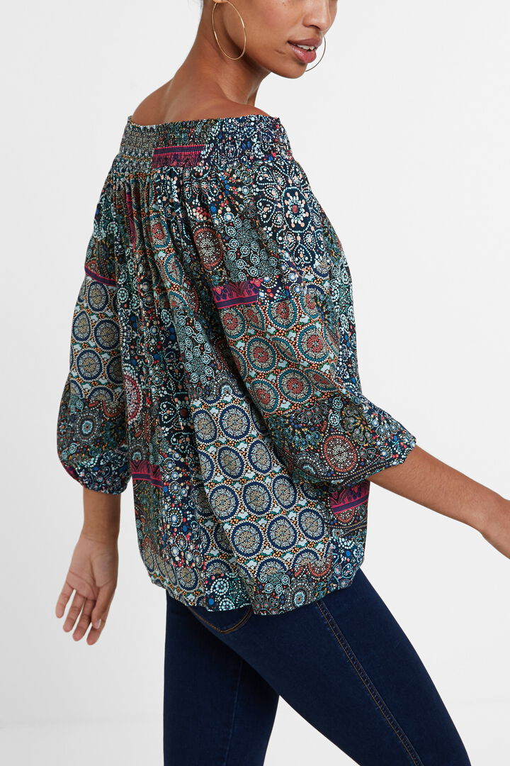 Blusa escote barco mandala | Desigual